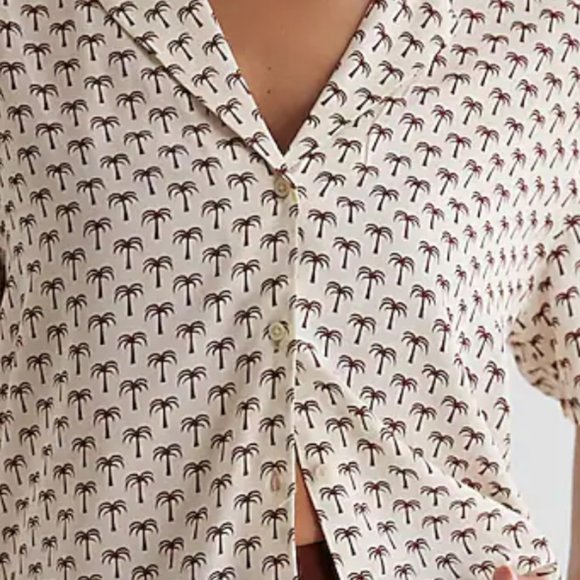 Express Printed Short Sleeve Button Up - Picture 4 of 6